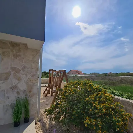 Vacation House Privlaka Βίλα *